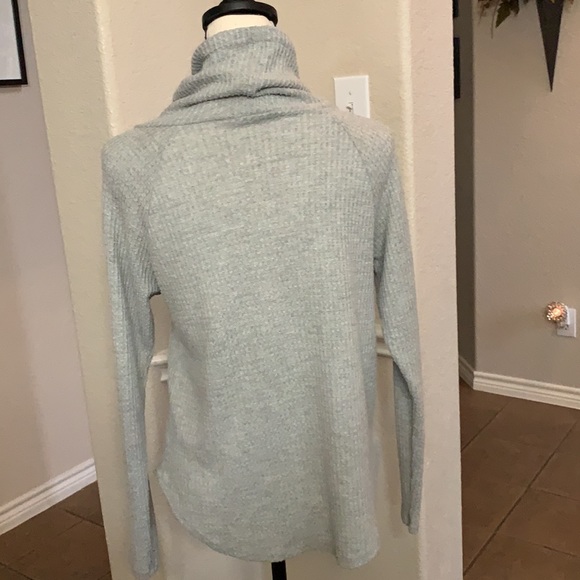 Rags II Riches gray cowl drawstring neckline long sleeved waffle sweater - Picture 3 of 16